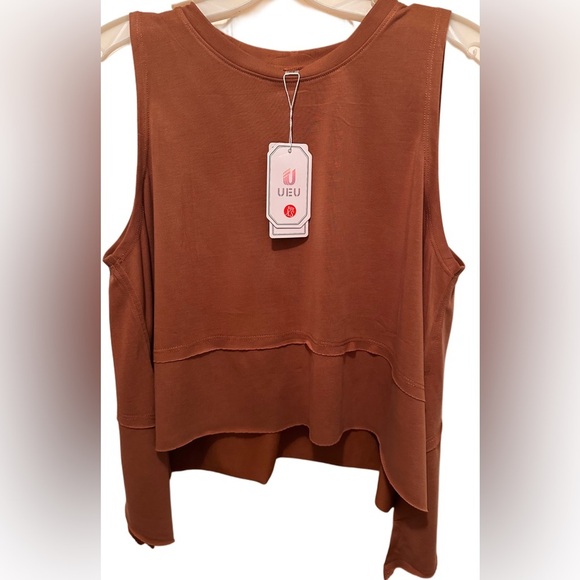 NWT Women’s Scoop Neck Sleeveless Asymmetrical Yoga Athletic Top Brown Size XS - Picture 4 of 7